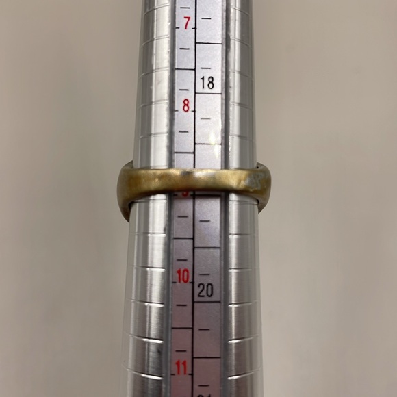 Vintage Gold Tone Multicolored Rhinestone Large Cocktail Statement Ring Size 9 - Picture 4 of 4